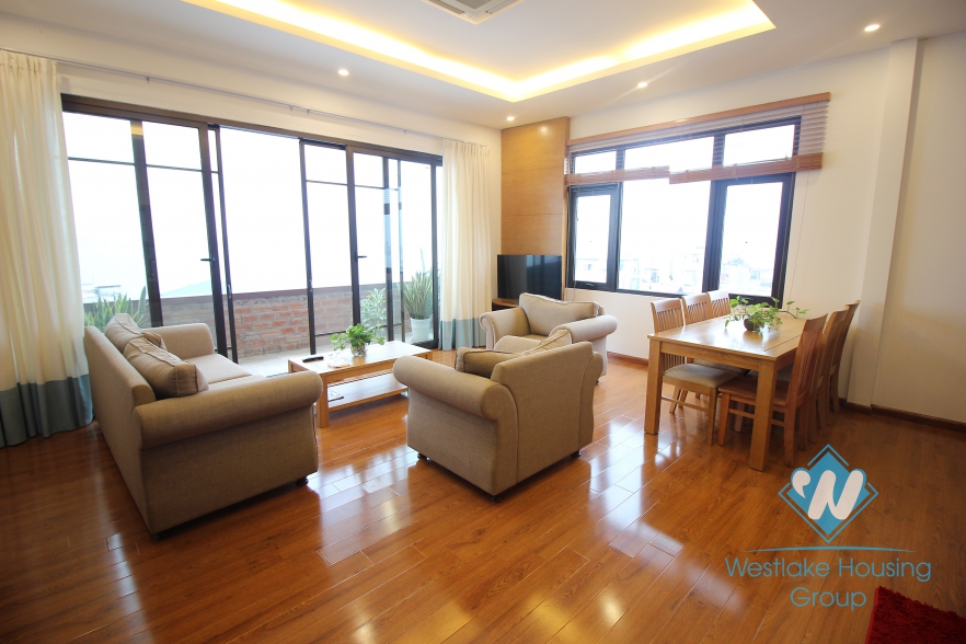 Beautiful 2 bedrooms apartment with gorgeous water view and in a prestige location for rent in Tay Ho, Ha Noi